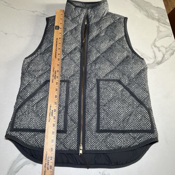 J CREW Puffer Vest Gray Herringbone Pattern Down Filled w/Pockets Size Small NWT - Picture 7 of 11